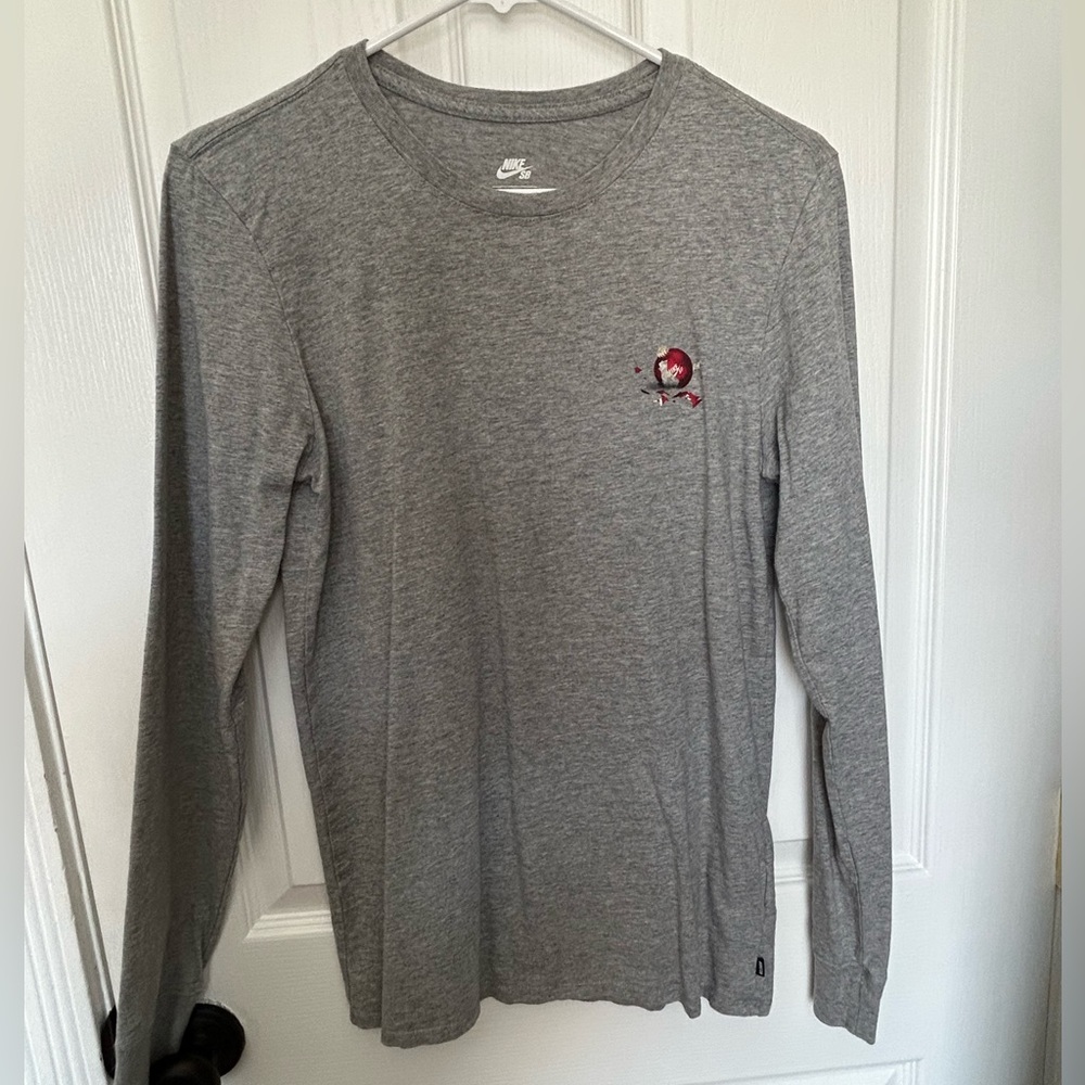 Nike SB broken ornament shirt, Small, Grey long sleeve